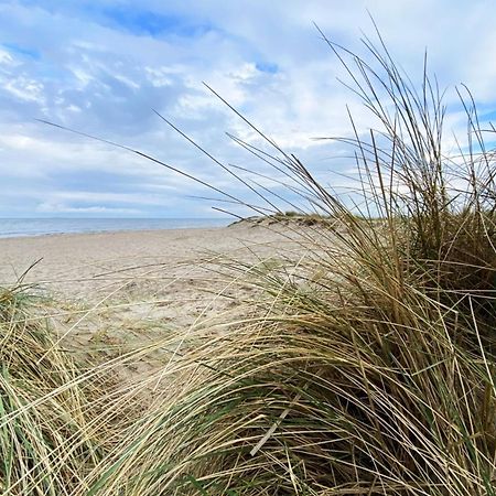 Ferien Im Wangerland - Haus Wiesenweg - Apartment 2 1Og Horumersiel Bagian luar foto