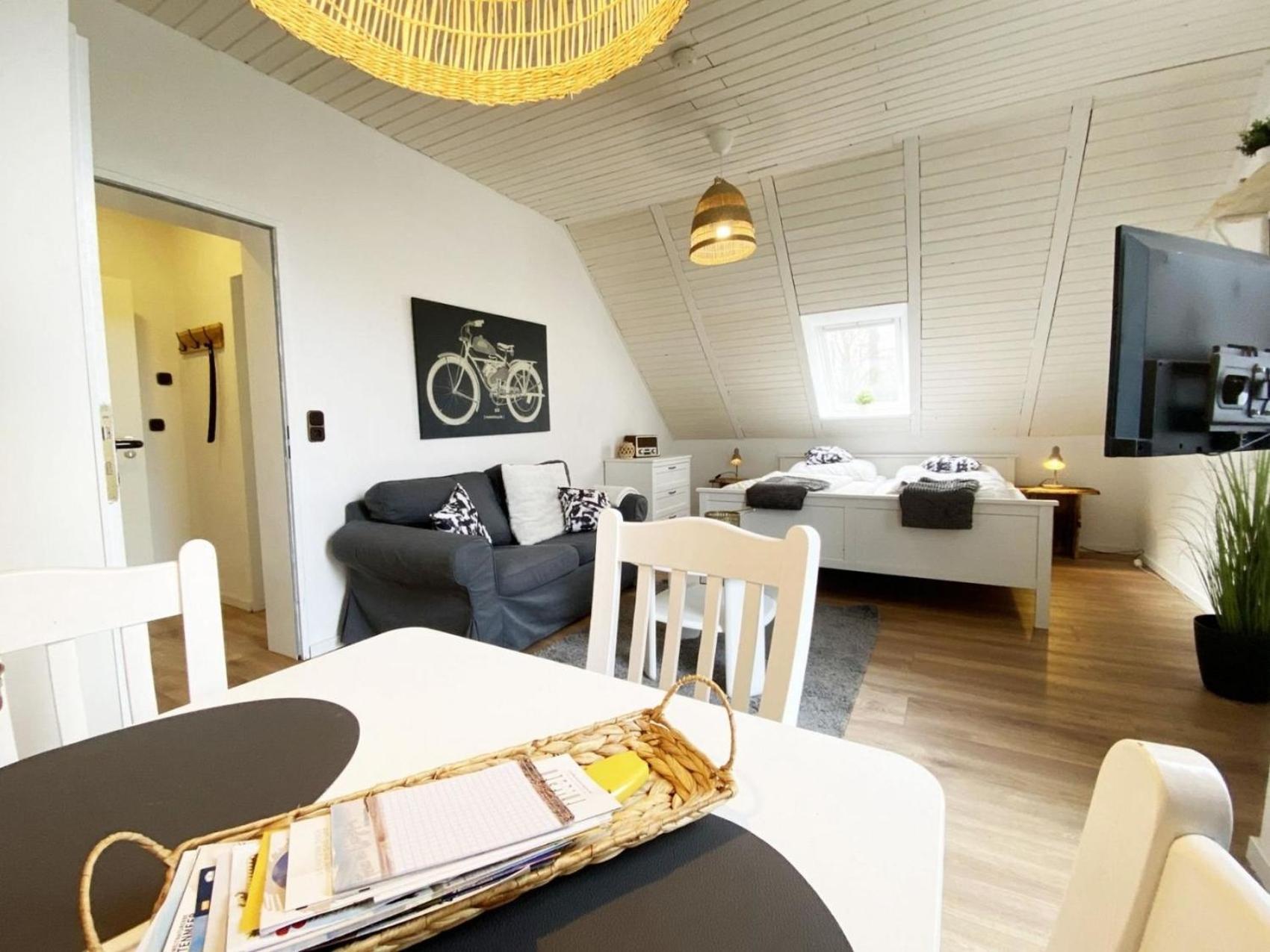 Ferien Im Wangerland - Haus Wiesenweg - Apartment 2 1Og Horumersiel Bagian luar foto